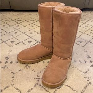 Women’s Tall Chestnut Ugg Boots Size 8 Rarely Worn